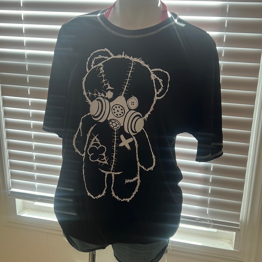 Hot topic t shirt